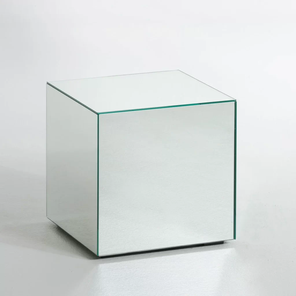 guéridon miroir en forme de cube