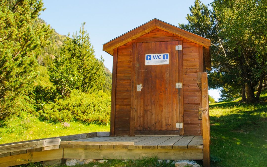 Tout savoir sur la réglementation des toilettes sèches en France